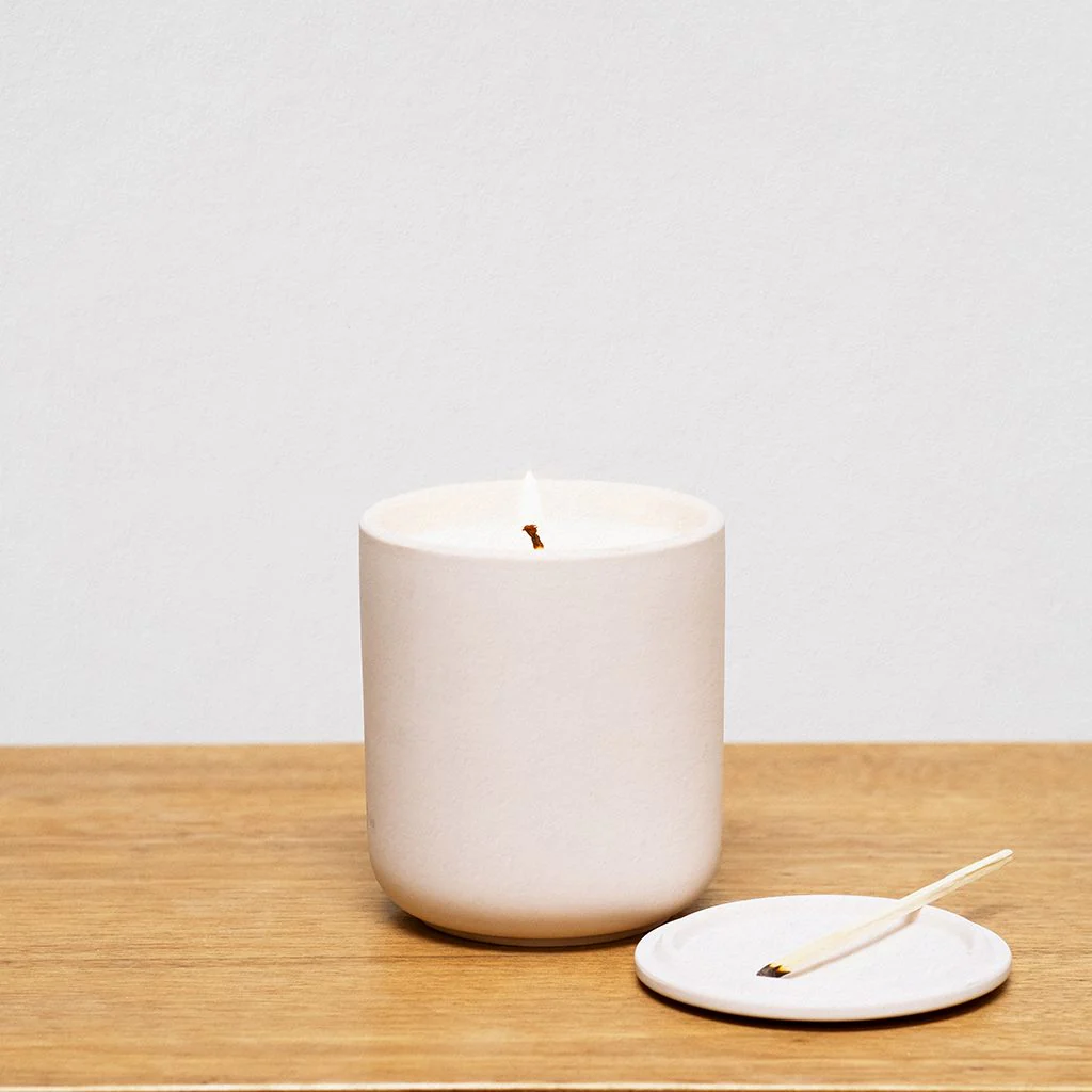 Ceramic Candle Pink Tonka Bean & Patchouli